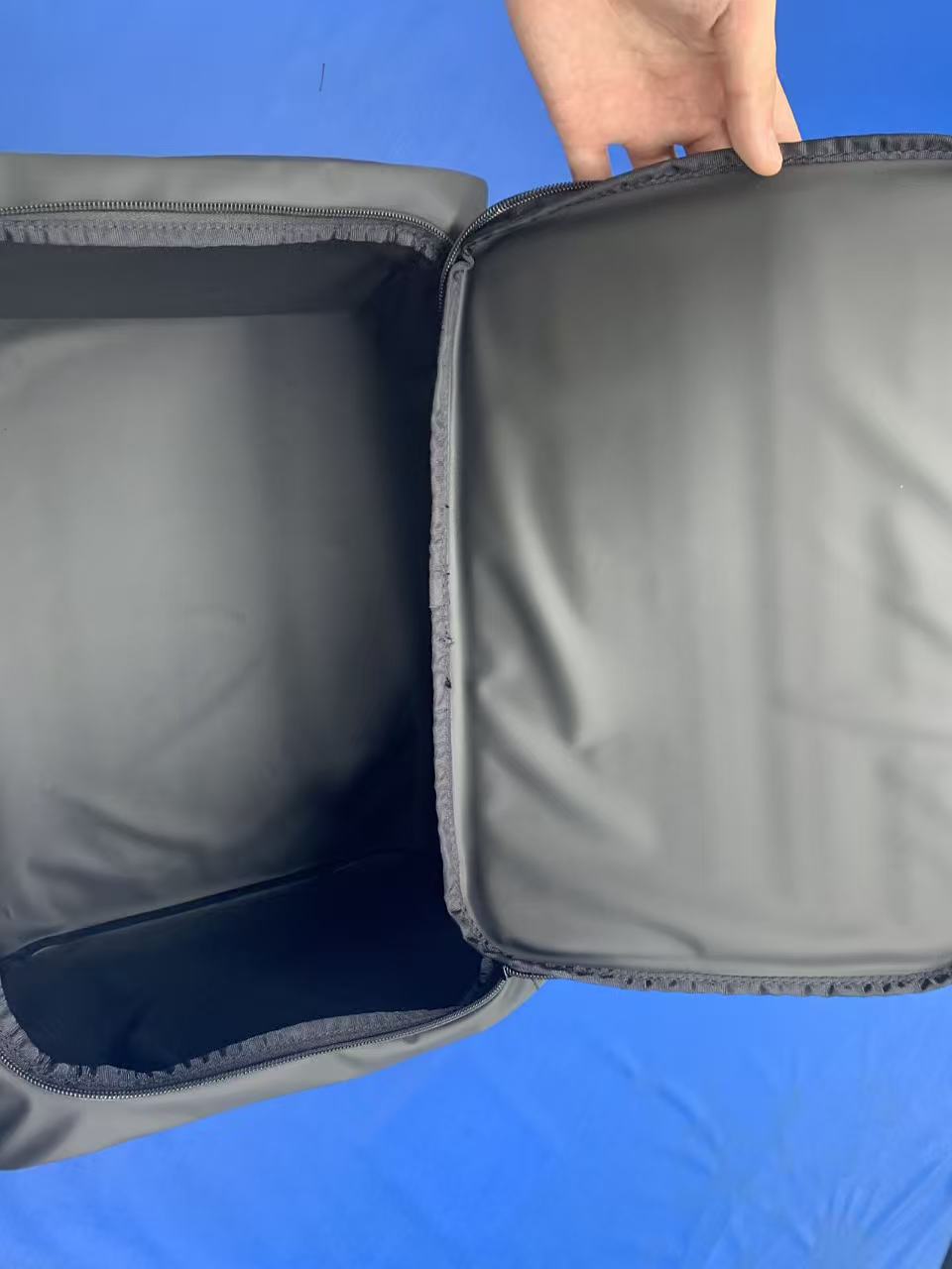 Sealock တွင် Welded Soft Cooler ထုတ်လုပ်မှု လည်ပတ်မှုအတွင်း